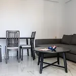 Seaview Charming Apartment Near City Center